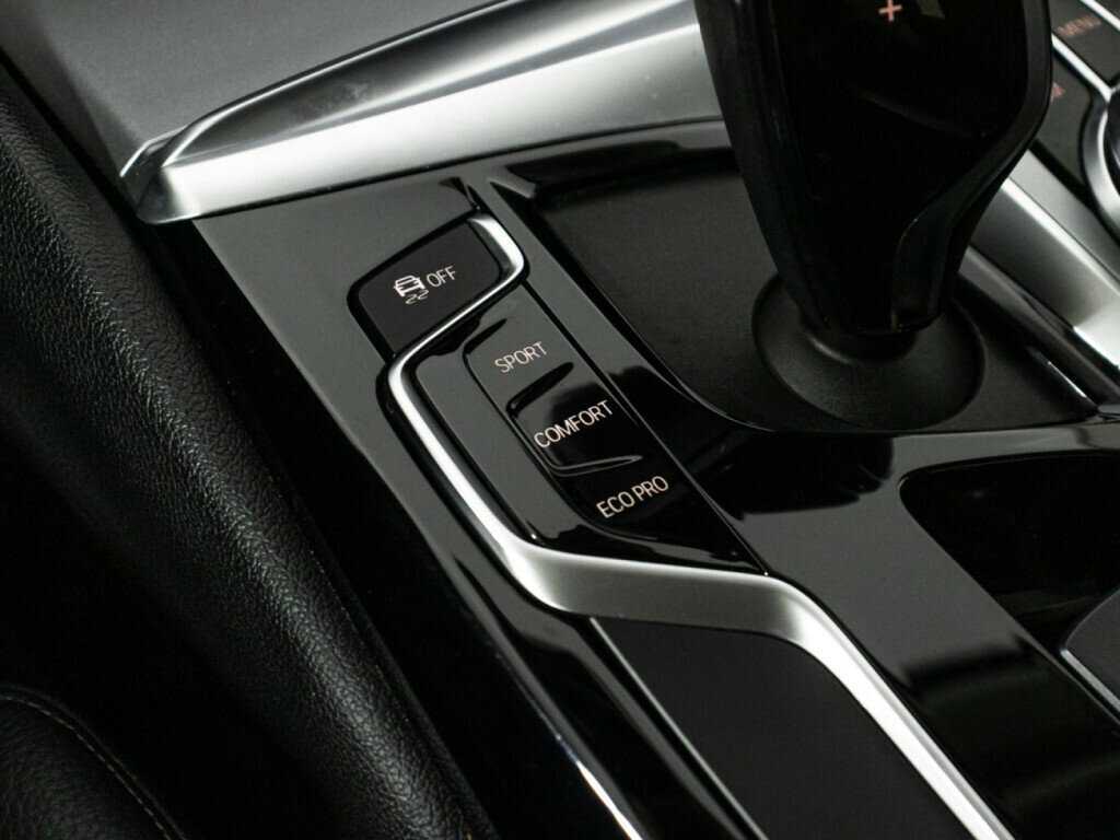 BMW 5 серии с пробегом — 2018 год. Фото: #19