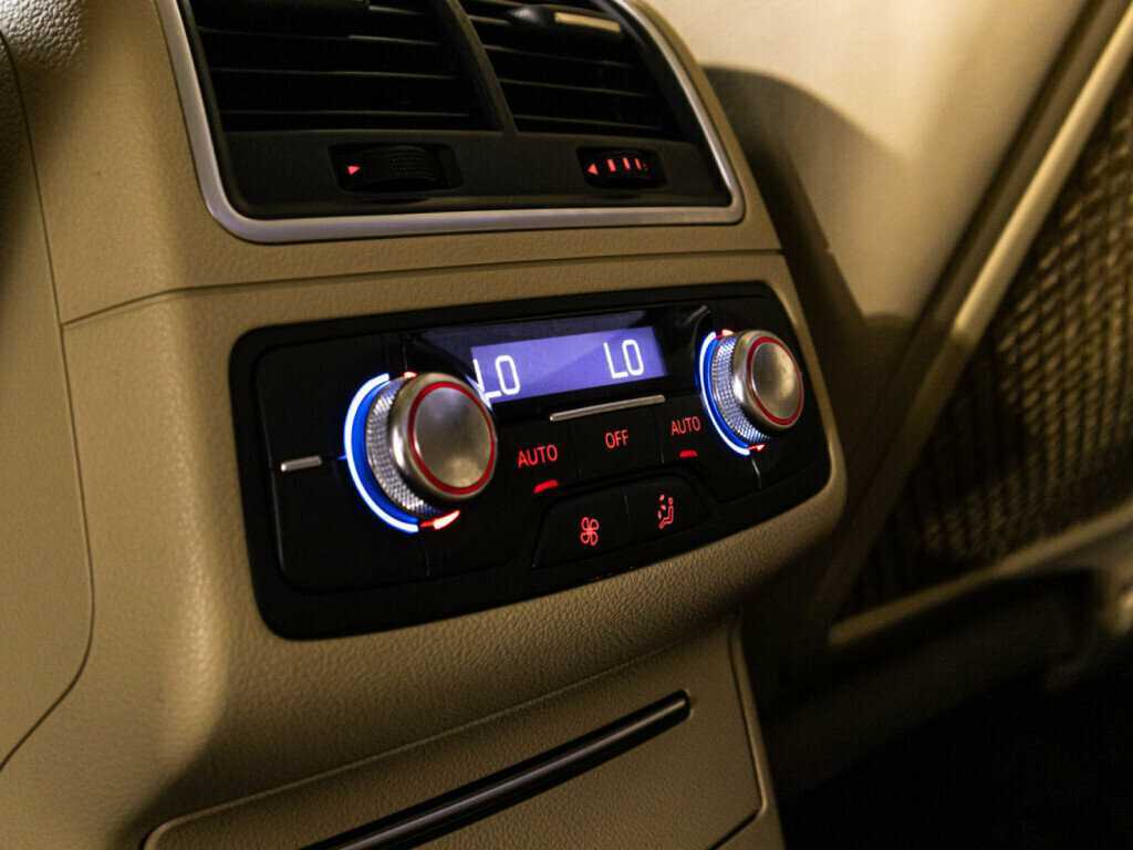 Audi A6 с пробегом — 2012 год. Фото: #21