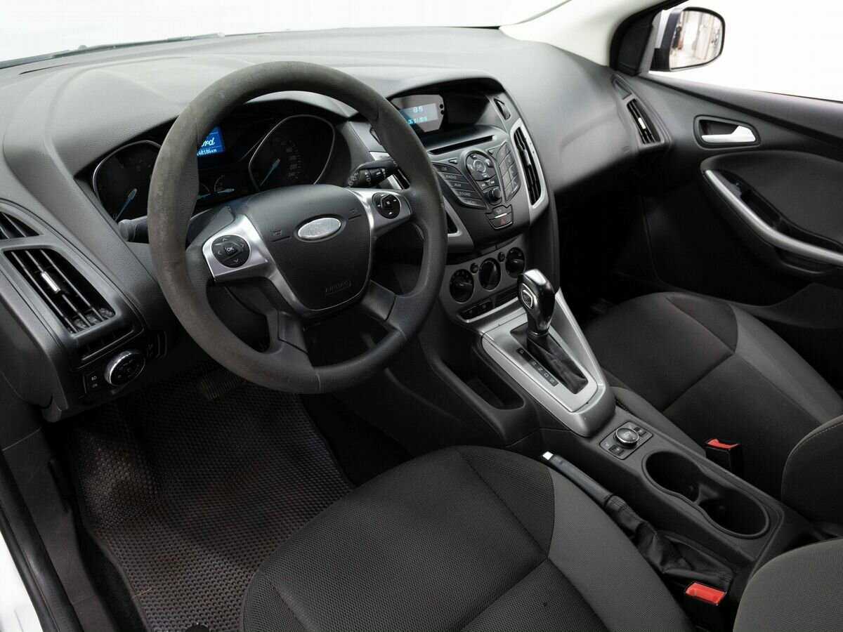 Ford Focus с пробегом — 2013 год. Фото: #7