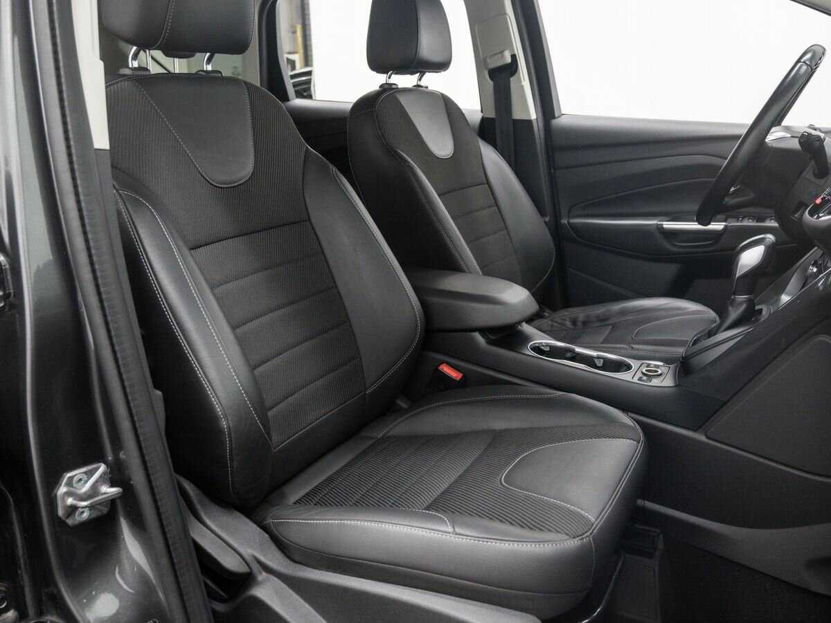 Ford Kuga с пробегом — 2015 год. Фото: #6