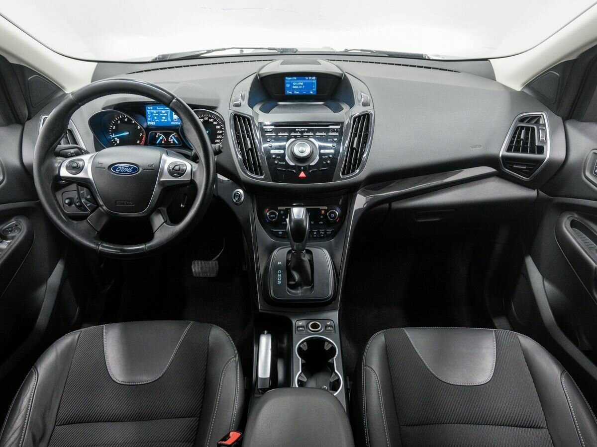 Ford Kuga с пробегом — 2015 год. Фото: #8