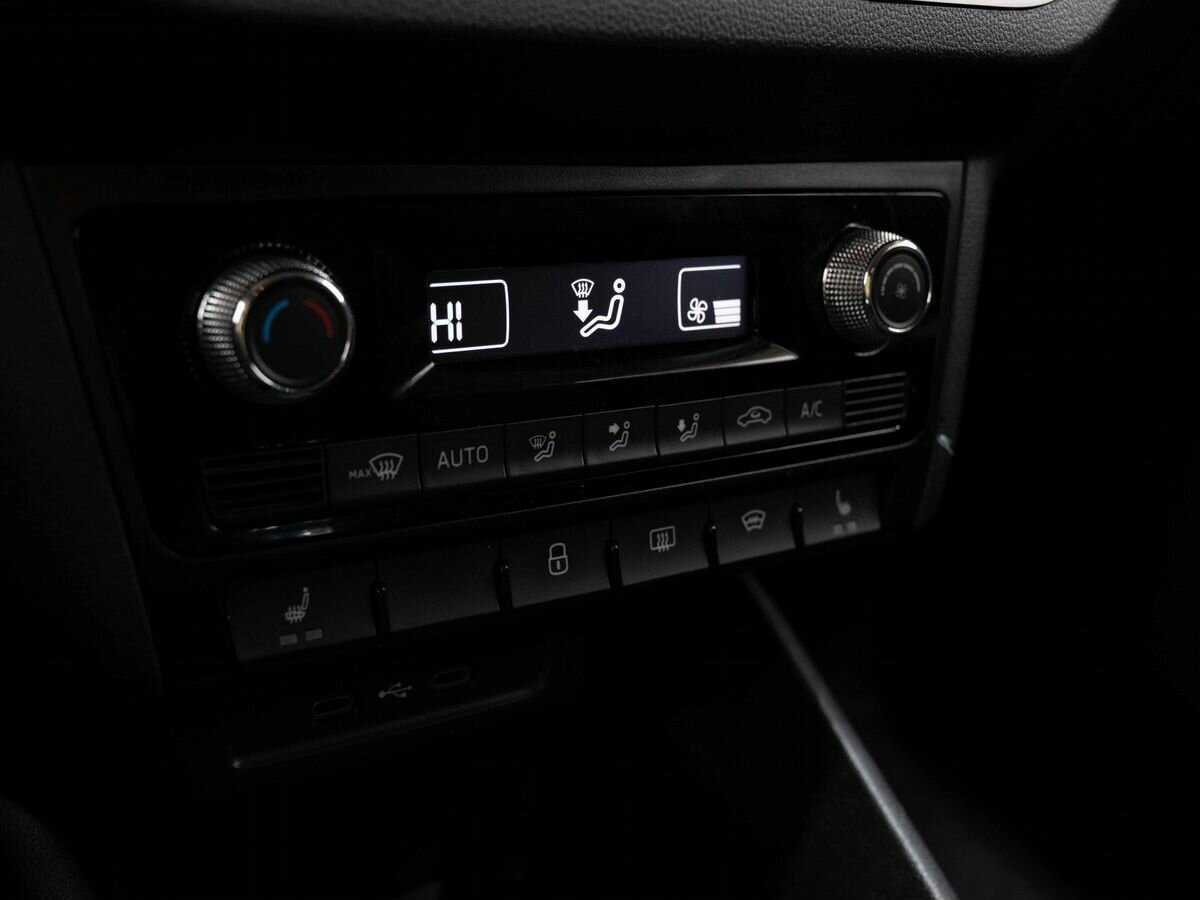 Skoda Rapid с пробегом — 2020 год. Фото: #17