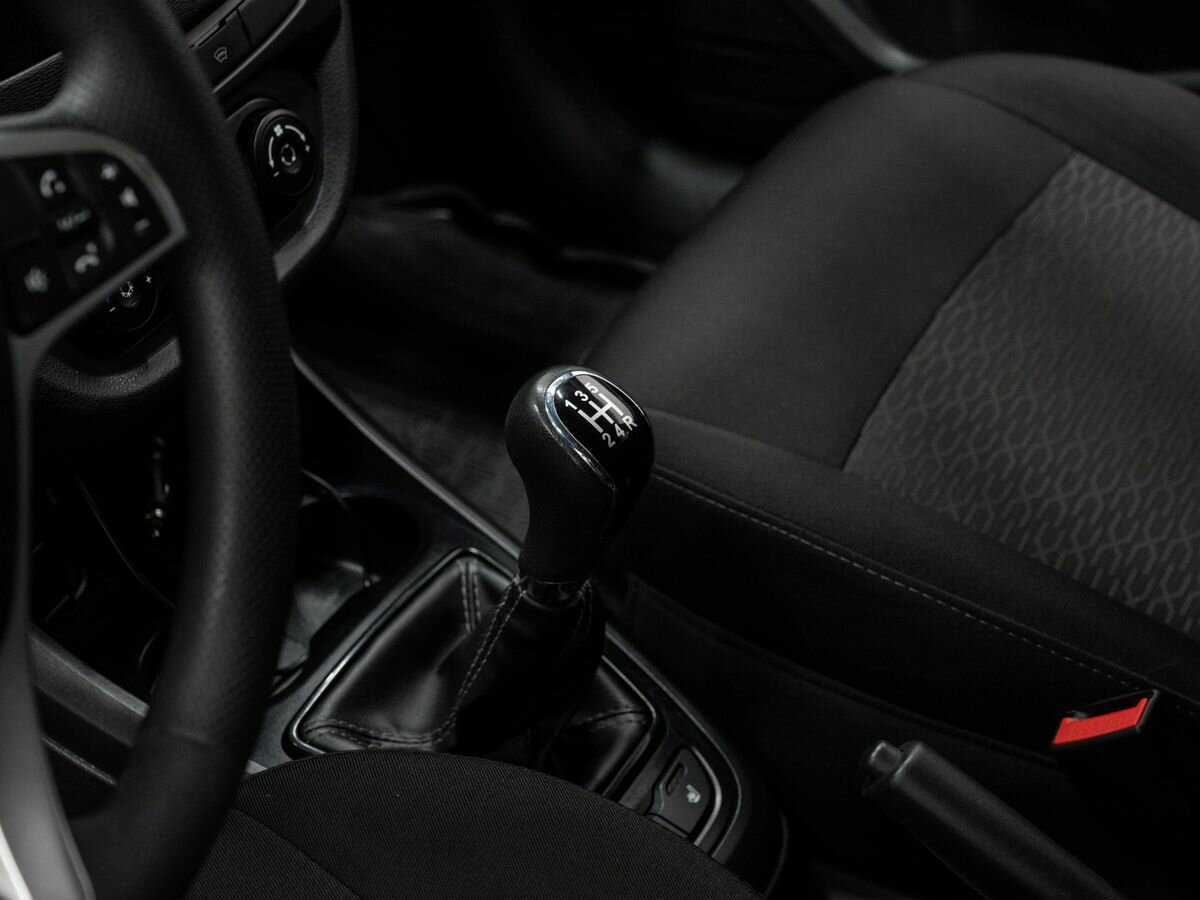 Lada (ВАЗ) Vesta с пробегом — 2019 год. Фото: #16