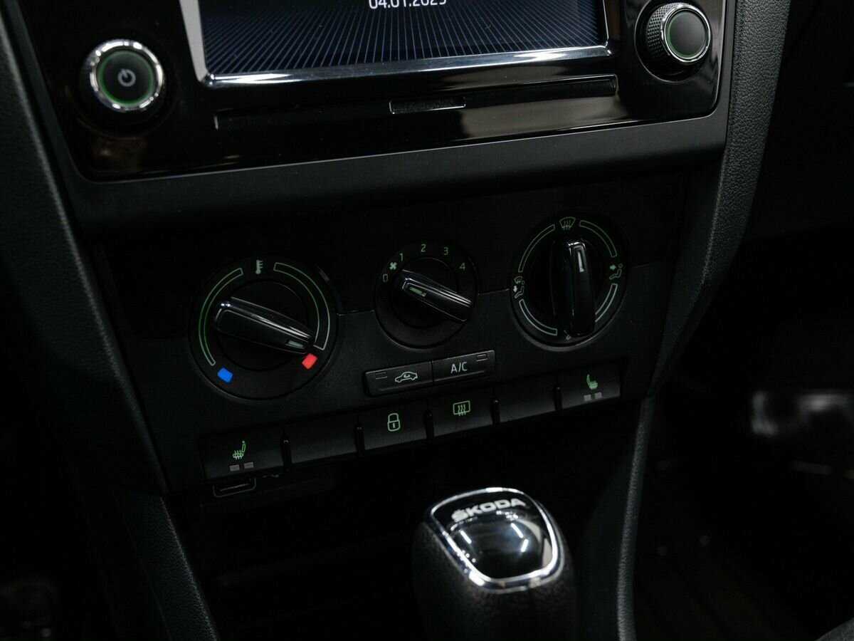 Skoda Rapid с пробегом — 2019 год. Фото: #18