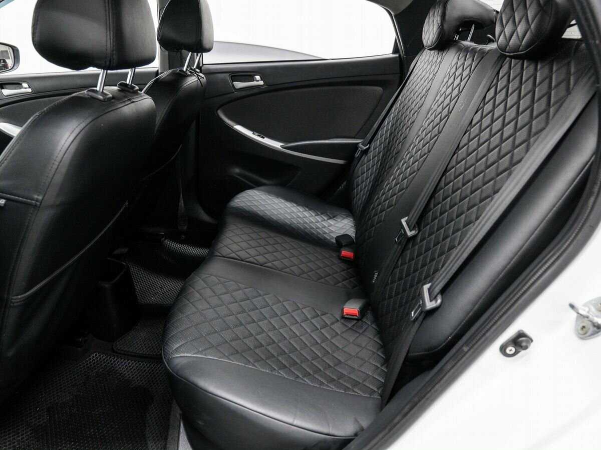 Hyundai Solaris с пробегом — 2013 год. Фото: #12