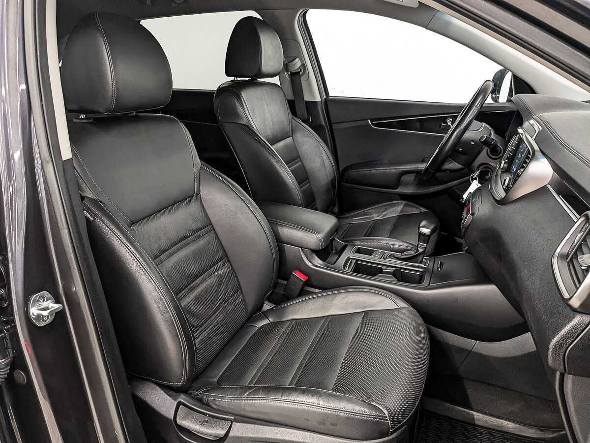 Kia Sorento с пробегом — 2018 год. Фото: #23