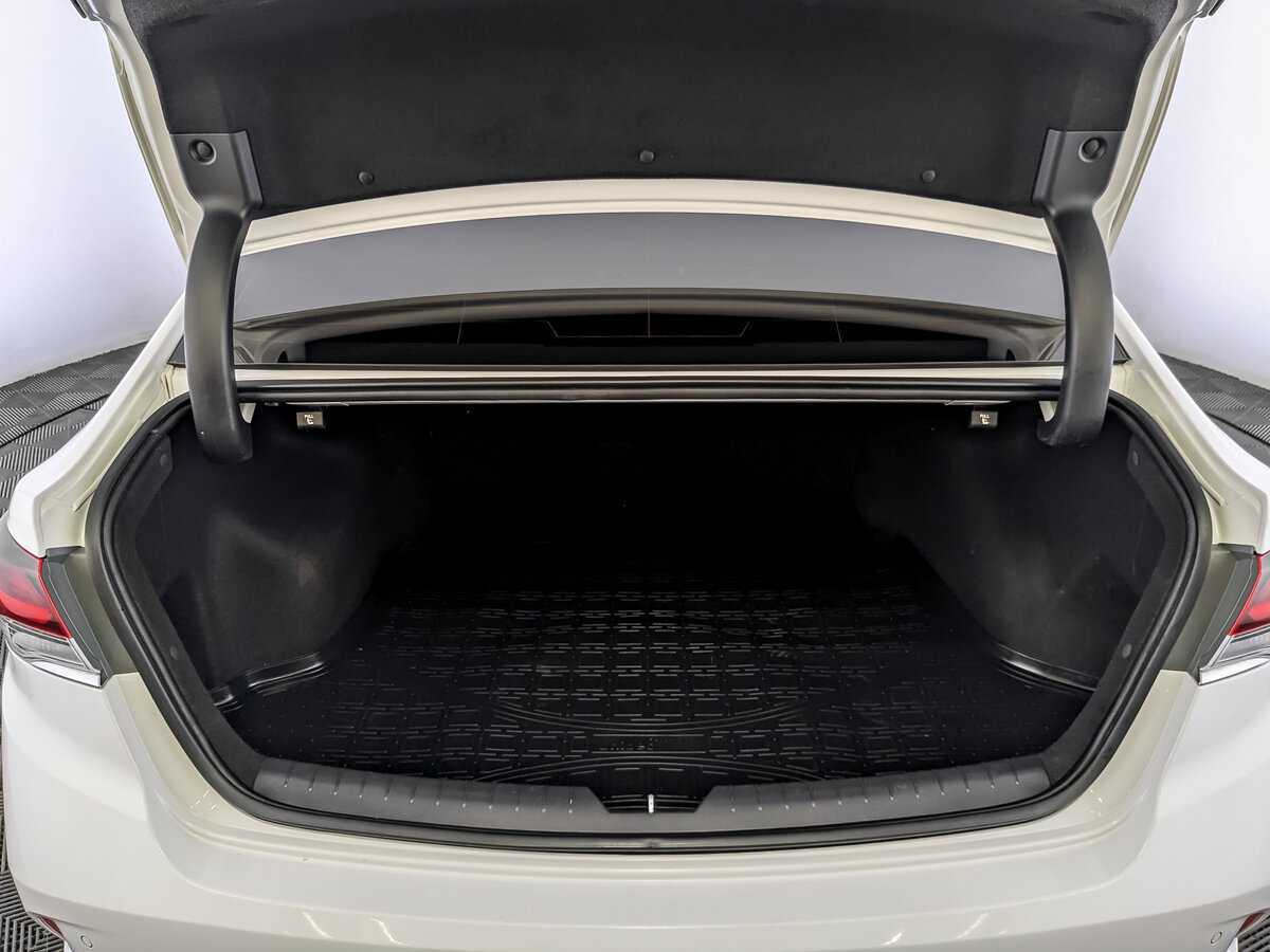 Hyundai Sonata с пробегом — 2018 год. Фото: #9
