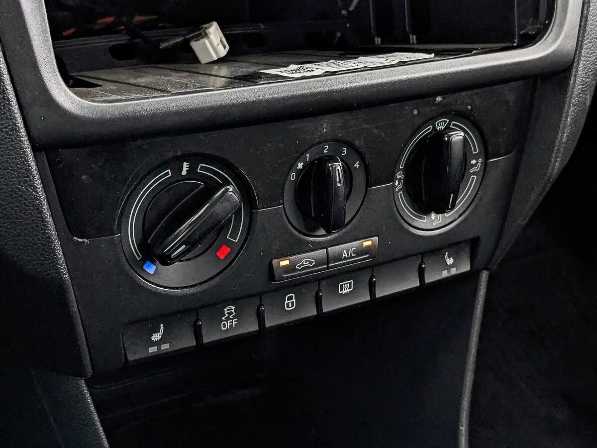 Skoda Rapid с пробегом — 2019 год. Фото: #17