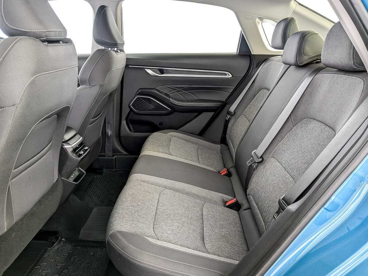 Geely Emgrand с пробегом — 2023 год. Фото: #11