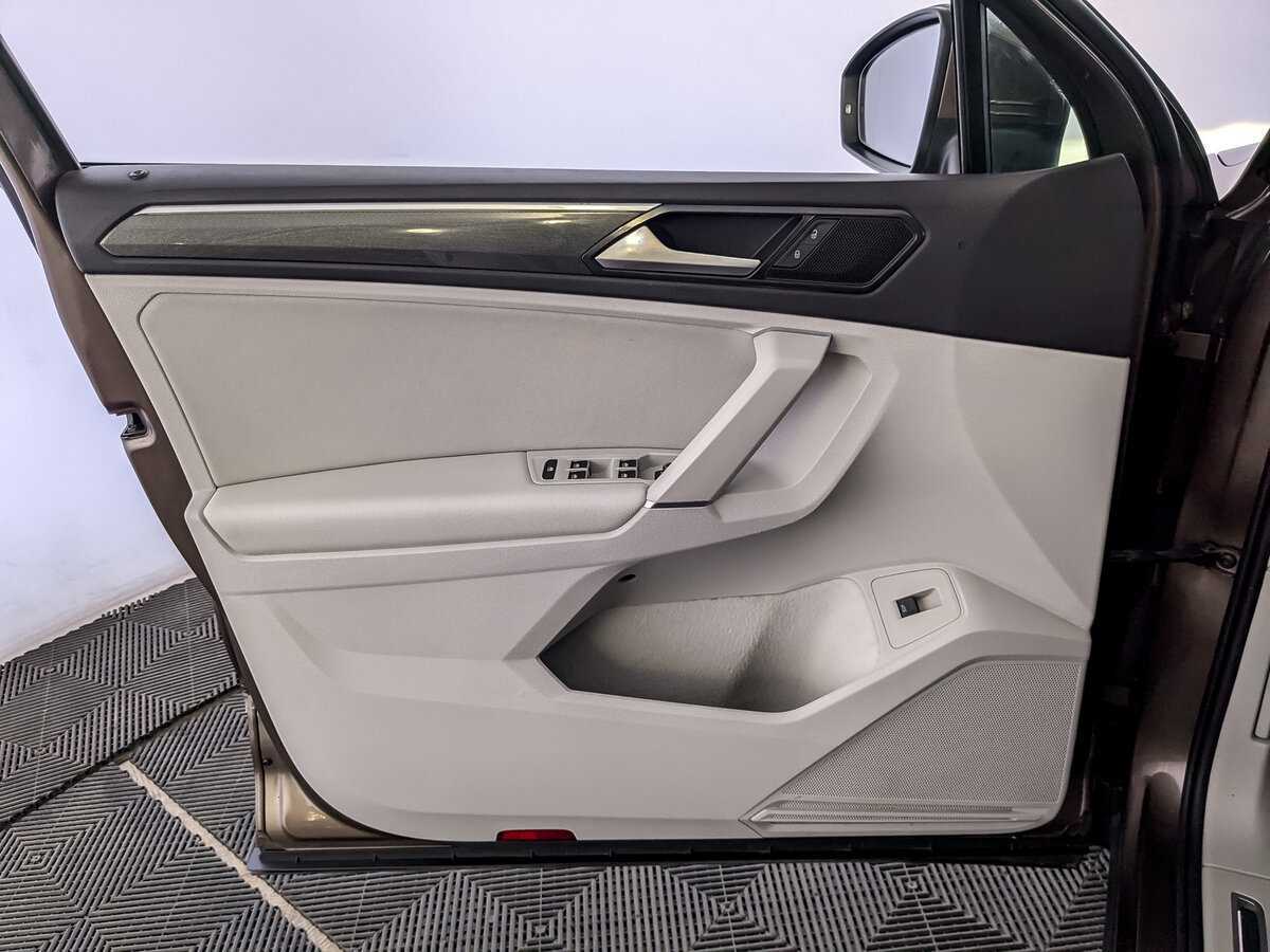 Volkswagen Tiguan с пробегом — 2017 год. Фото: #18