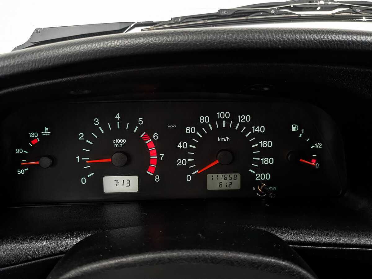 Chevrolet Niva с пробегом — 2015 год. Фото: #14