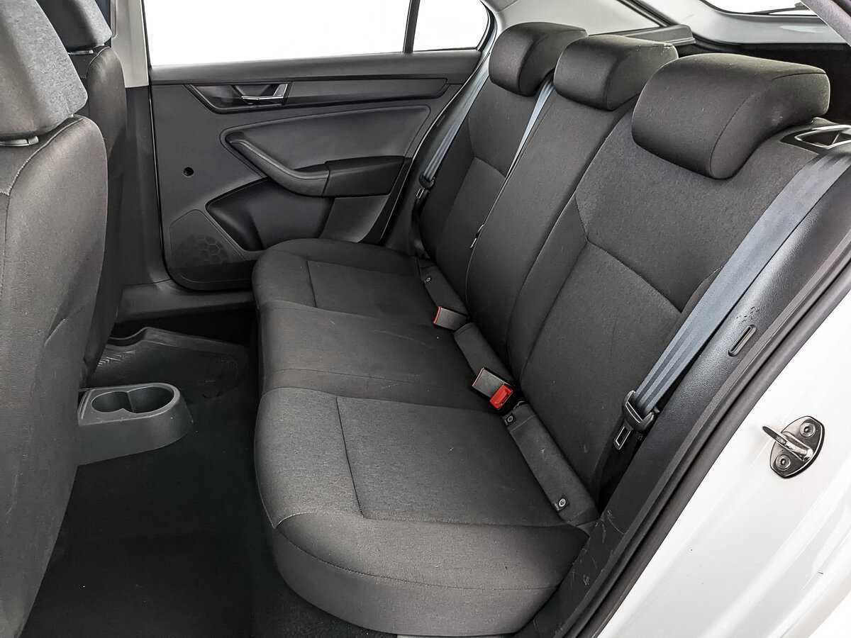 Skoda Rapid с пробегом — 2019 год. Фото: #15