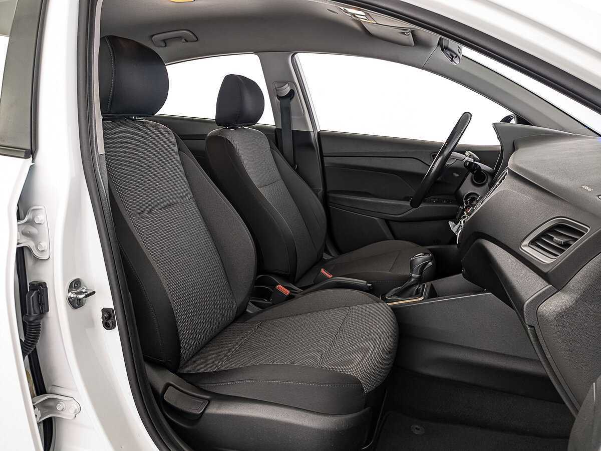 Hyundai Solaris с пробегом — 2017 год. Фото: #23