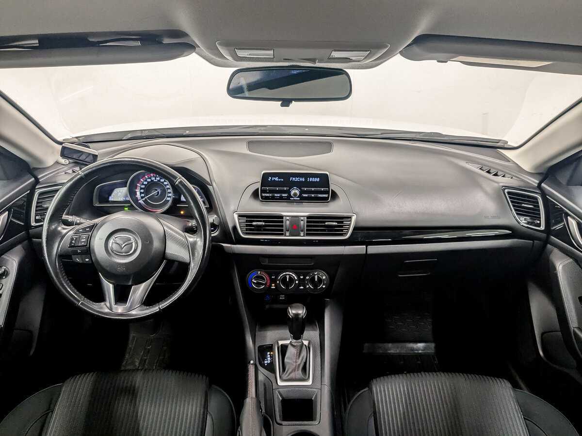 Mazda 3 с пробегом — 2014 год. Фото: #13