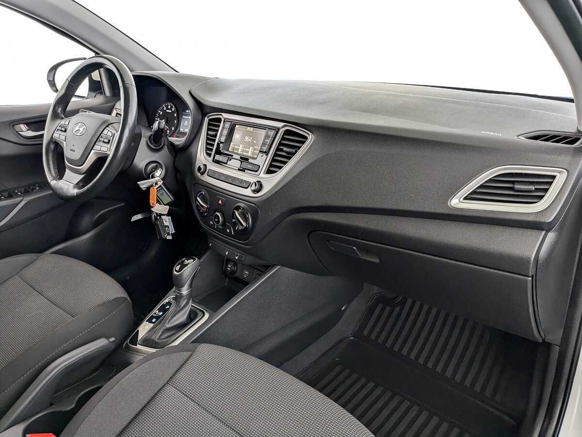 Hyundai Solaris с пробегом — 2019 год. Фото: #10