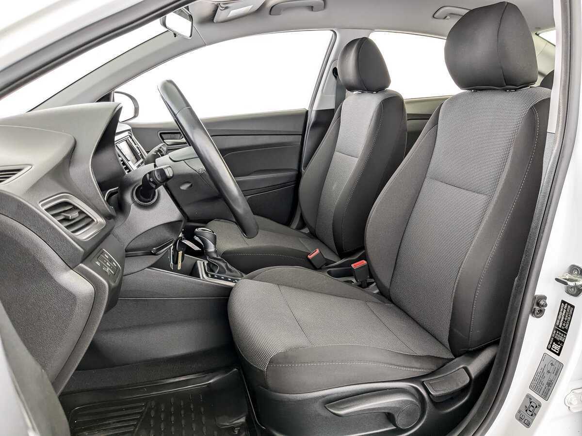 Hyundai Solaris с пробегом — 2019 год. Фото: #19