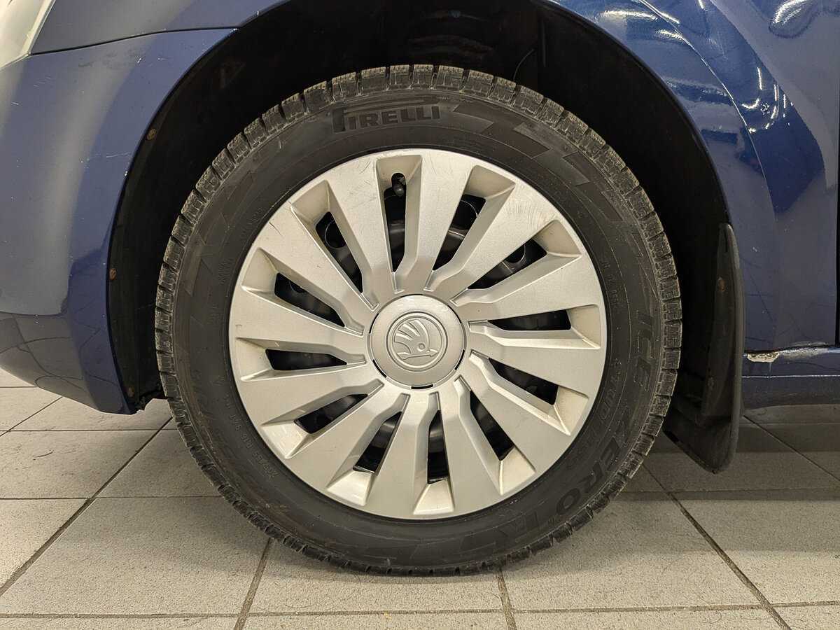 Skoda Octavia с пробегом — 2015 год. Фото: #10