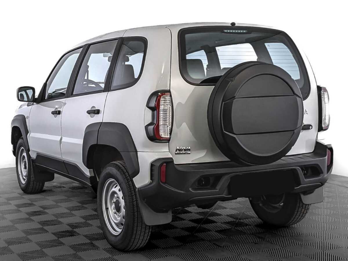 Lada (ВАЗ) Niva с пробегом — 2024 год. Фото: #6