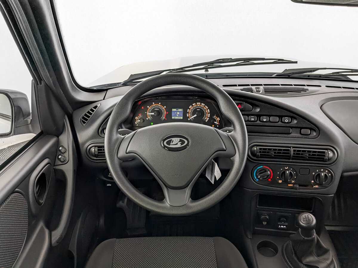 Lada (ВАЗ) Niva с пробегом — 2024 год. Фото: #20