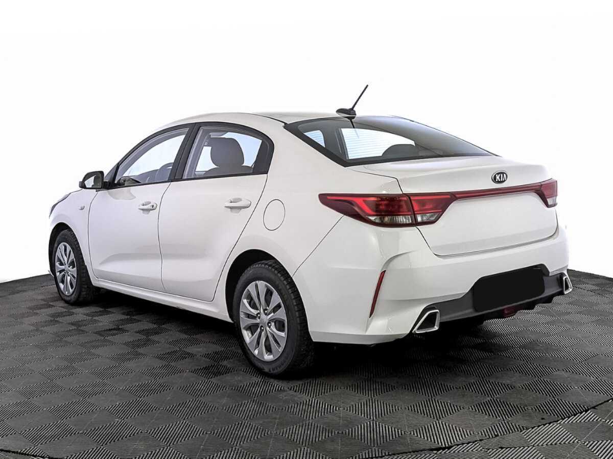 Kia Rio с пробегом — 2021 год. Фото: #6