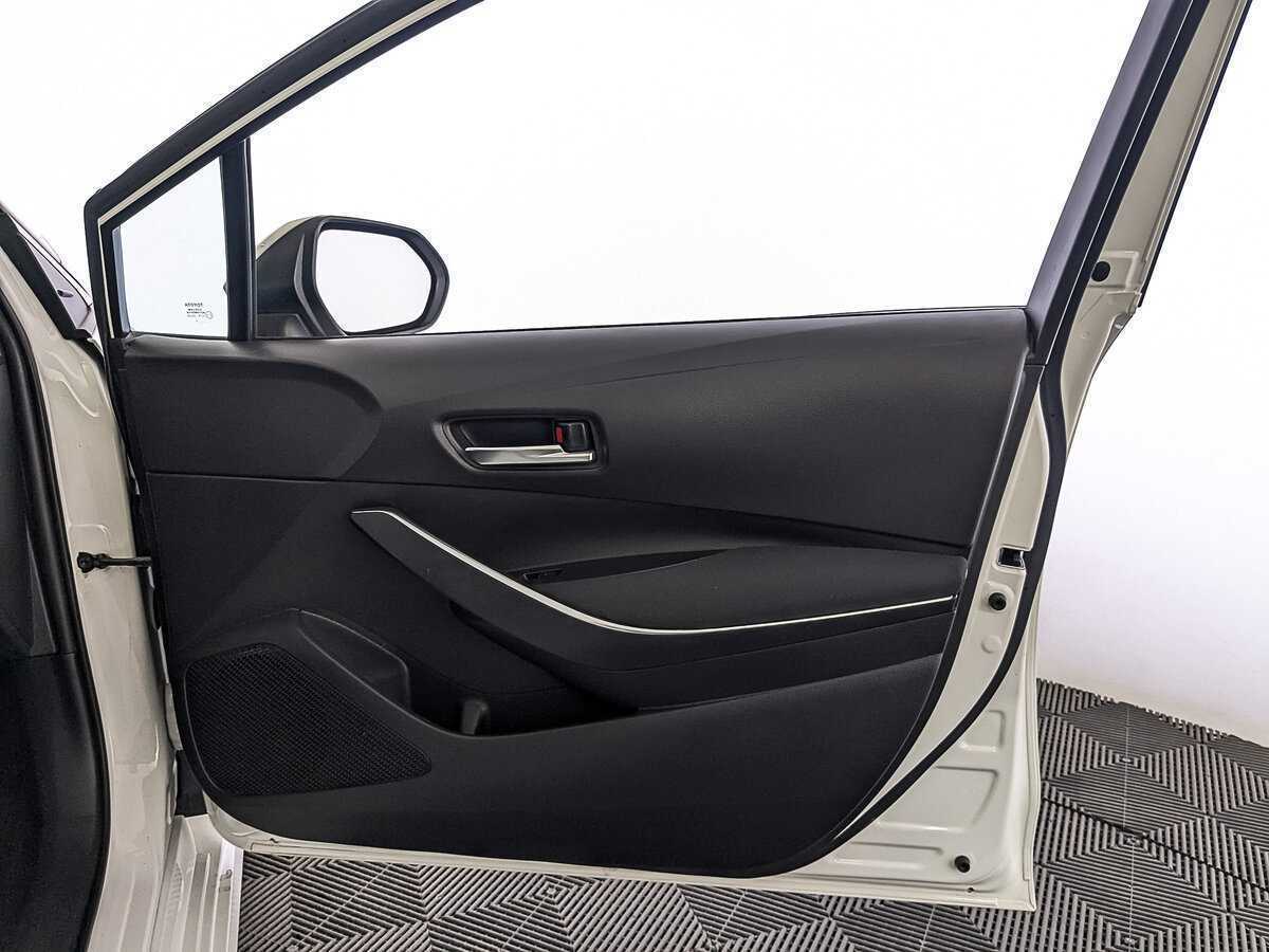 Toyota Corolla с пробегом — 2019 год. Фото: #21
