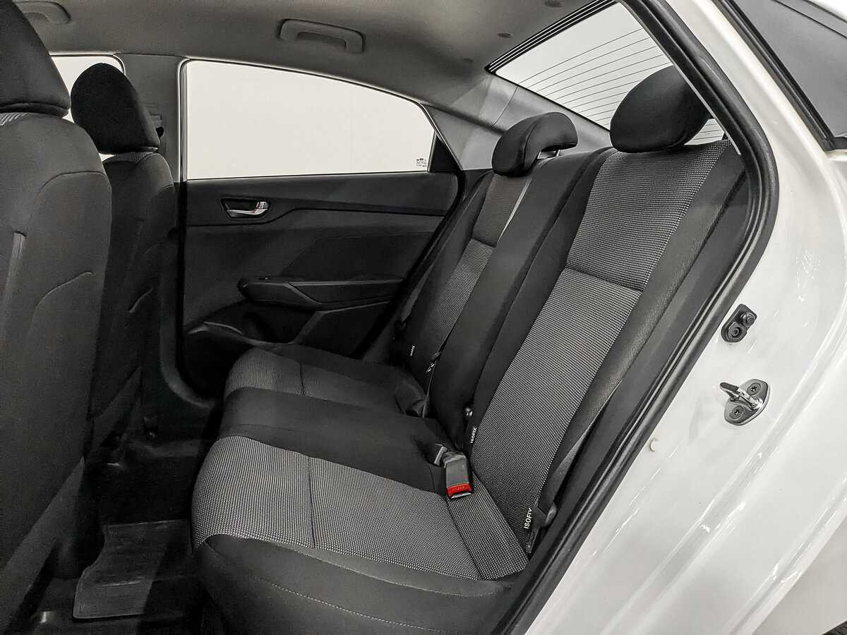 Hyundai Solaris с пробегом — 2021 год. Фото: #17