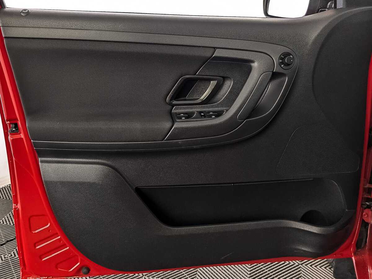 Skoda Fabia с пробегом — 2013 год. Фото: #18