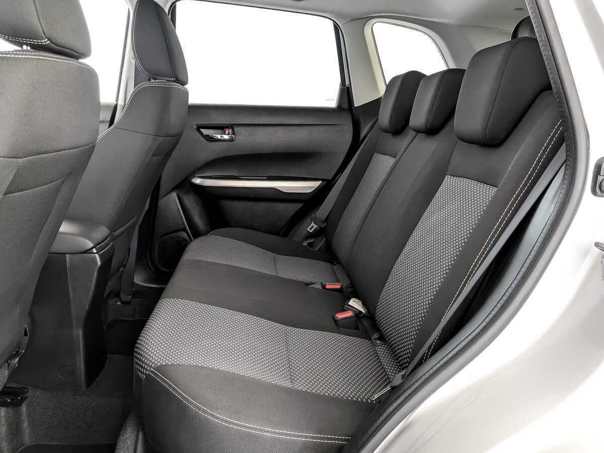 Suzuki Vitara с пробегом — 2016 год. Фото: #11