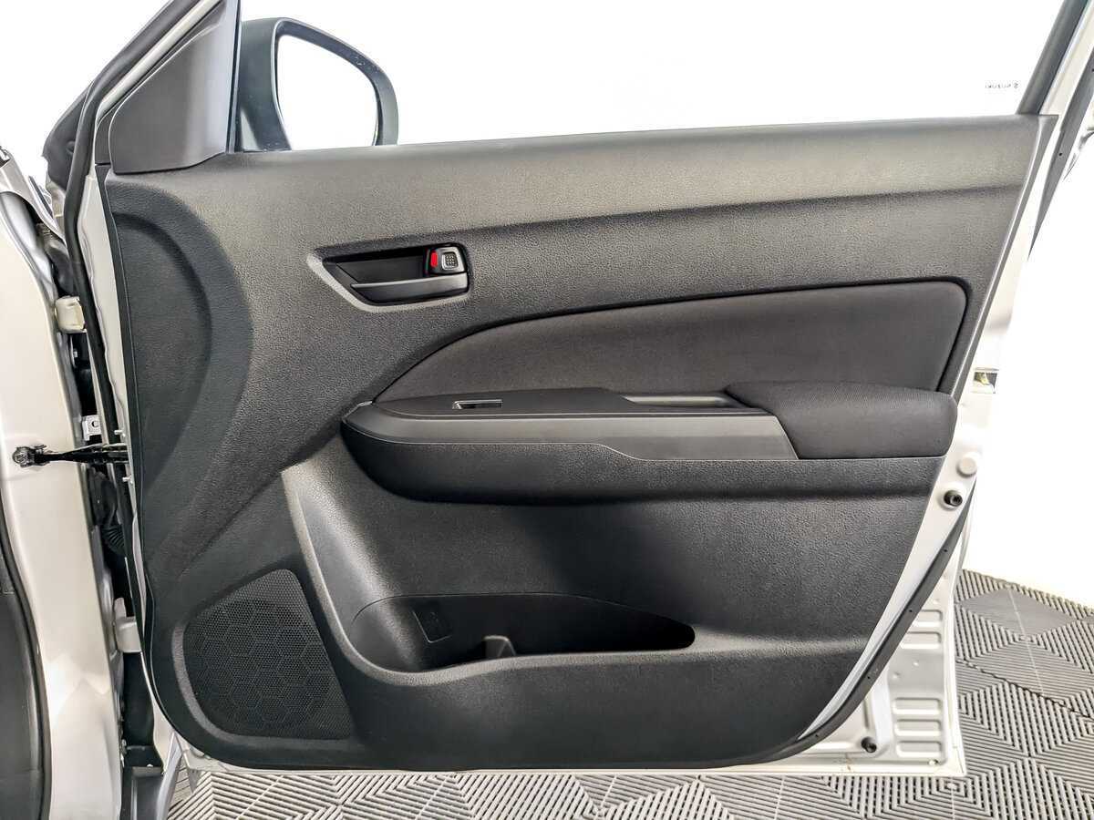 Suzuki Vitara с пробегом — 2021 год. Фото: #23