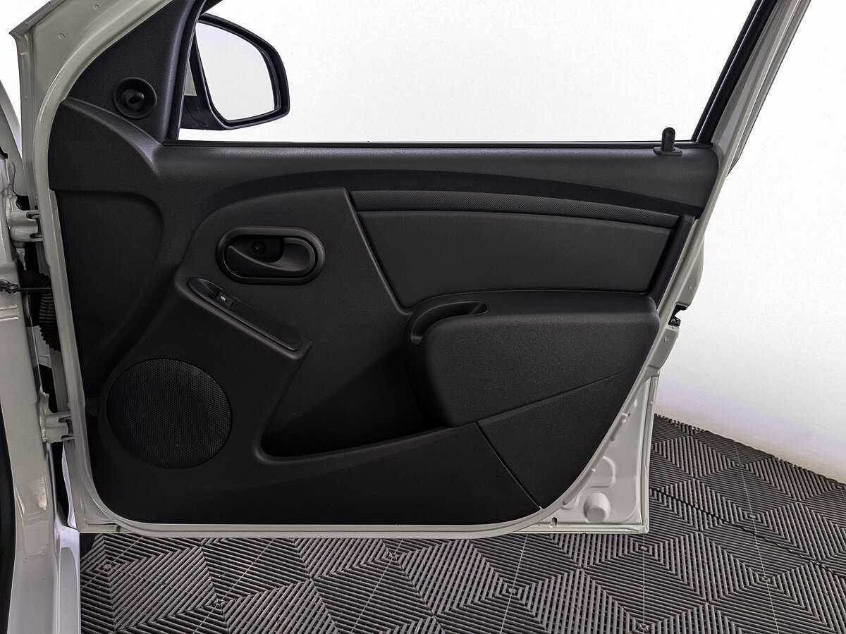 Lada (ВАЗ) Largus с пробегом — 2021 год. Фото: #23