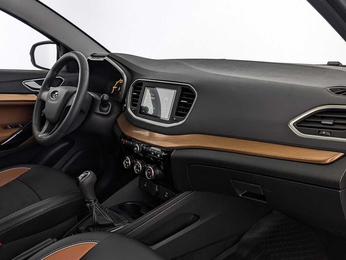 Lada (ВАЗ) Vesta с пробегом — 2024 год. Фото: #12