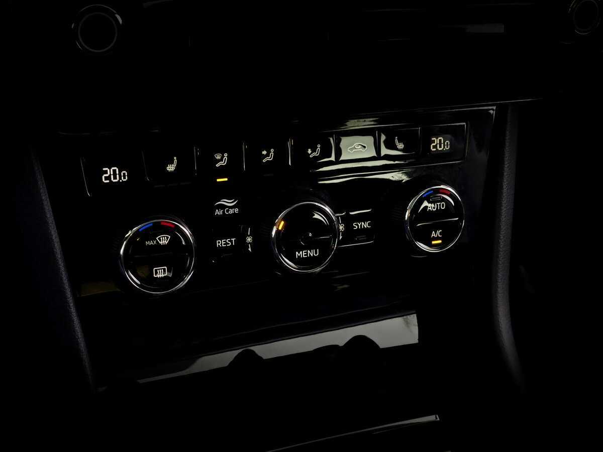 Skoda Superb с пробегом — 2018 год. Фото: #23