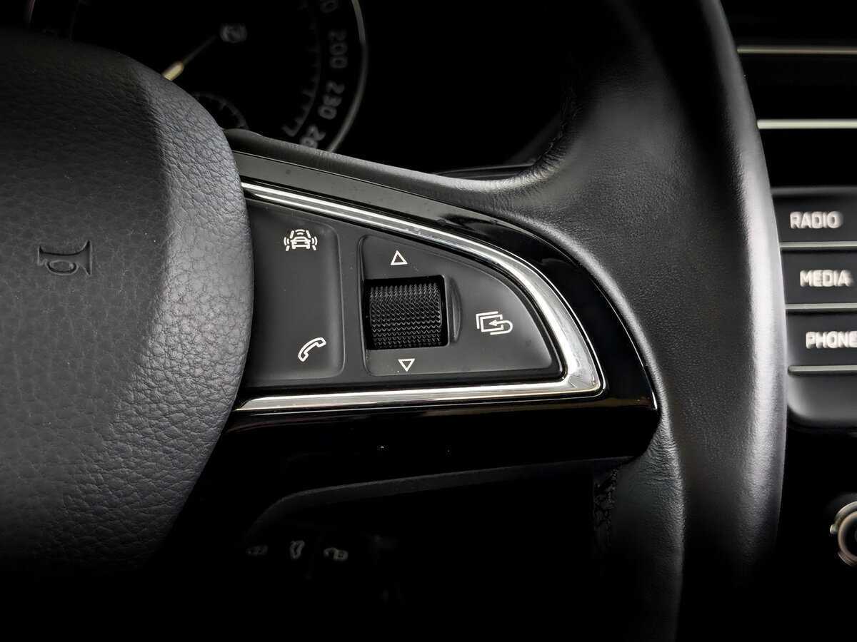 Skoda Superb с пробегом — 2018 год. Фото: #26