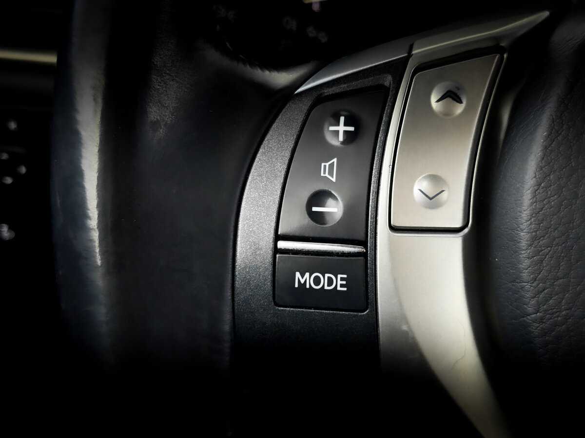 Lexus ES с пробегом — 2015 год. Фото: #27