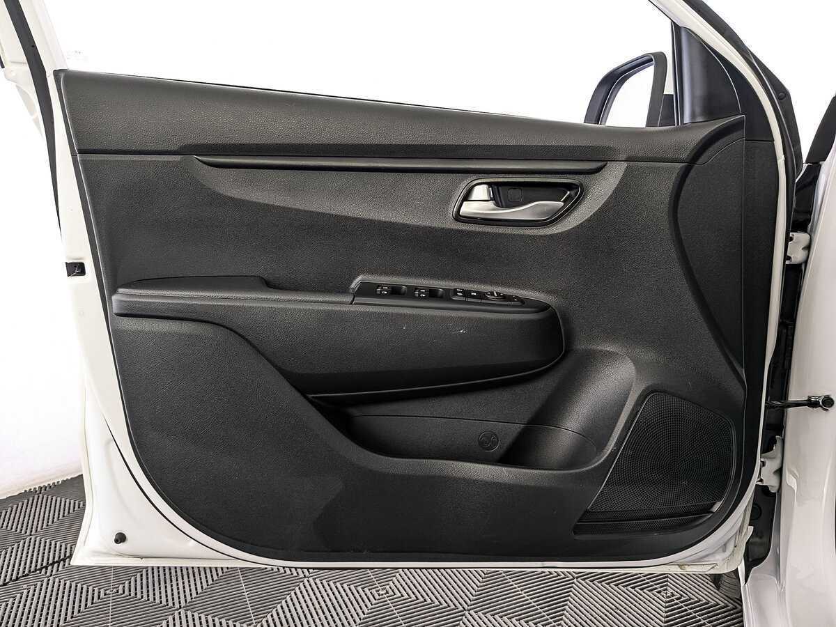 Kia Rio с пробегом — 2021 год. Фото: #18