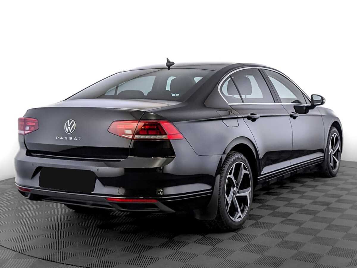 Volkswagen Passat с пробегом — 2021 год. Фото: #4