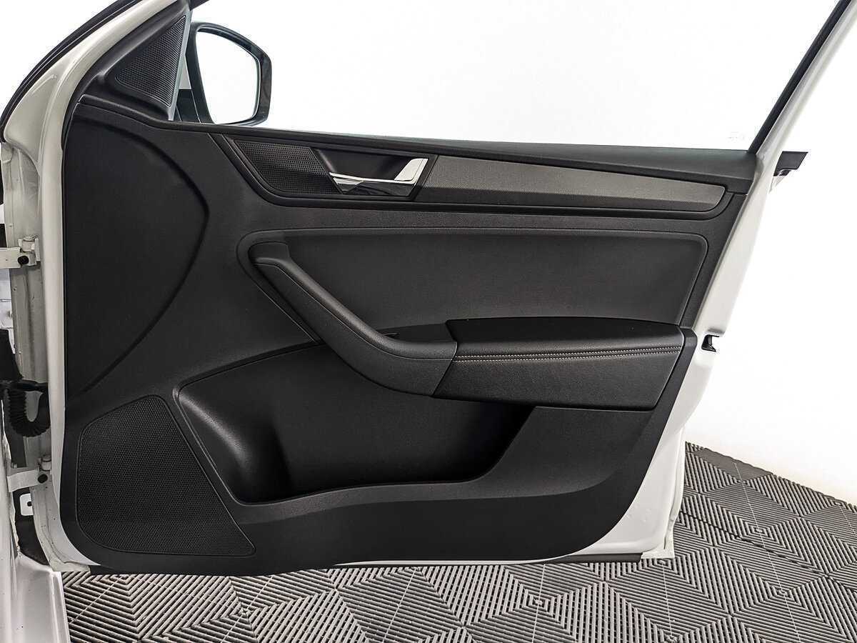 Skoda Rapid с пробегом — 2020 год. Фото: #22