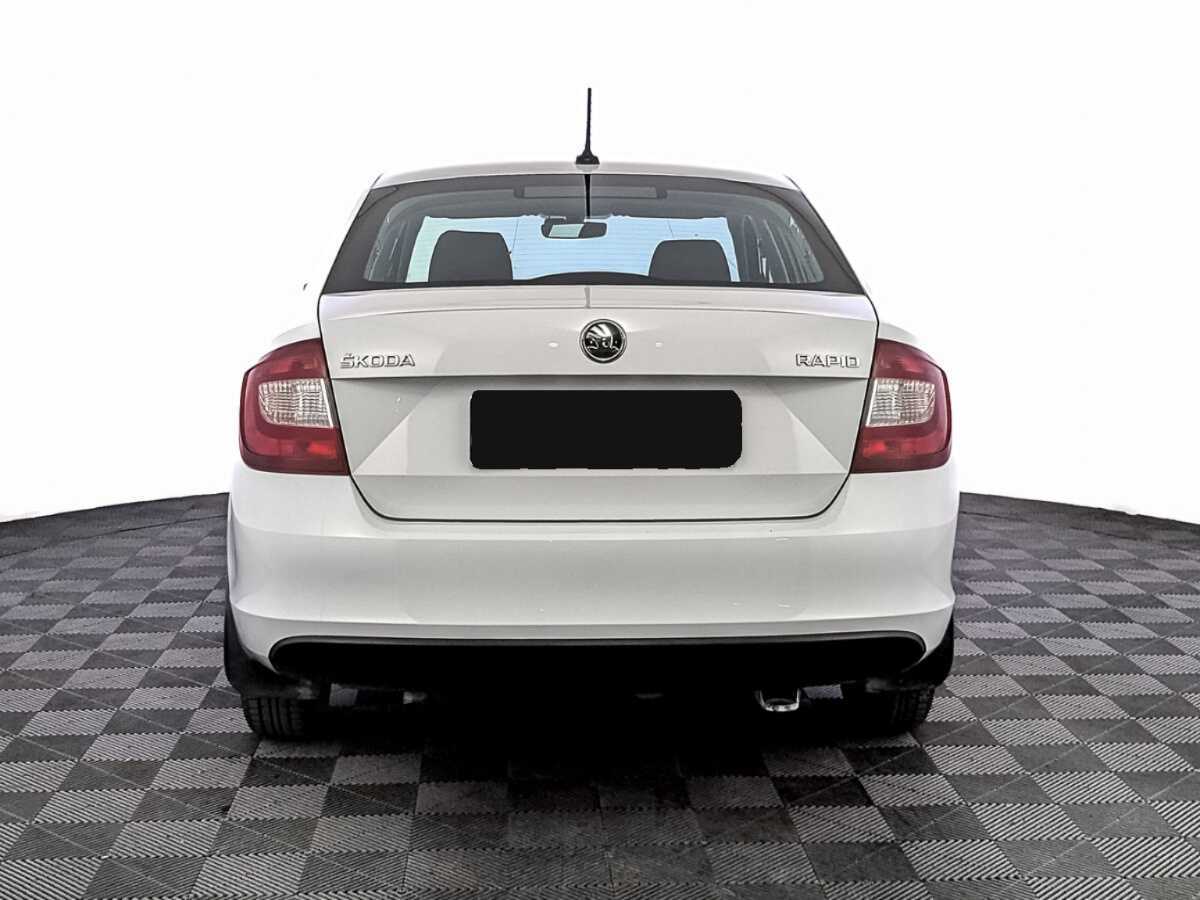Skoda Rapid с пробегом — 2019 год. Фото: #5