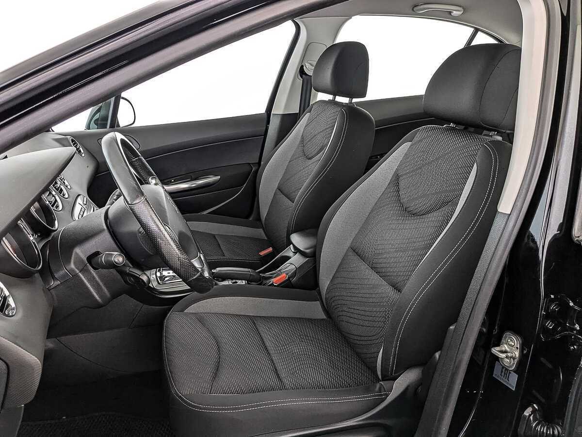 Peugeot 408 с пробегом — 2016 год. Фото: #17