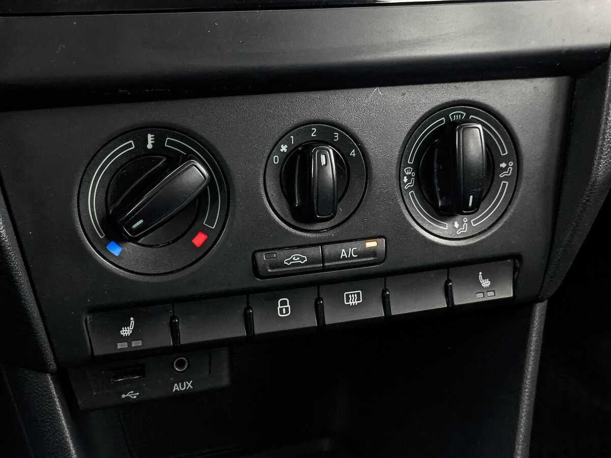 Skoda Rapid с пробегом — 2017 год. Фото: #20