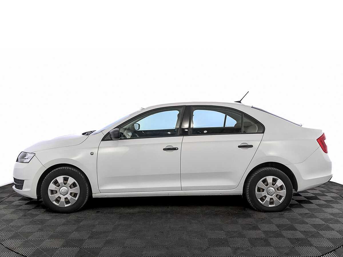 Skoda Rapid с пробегом — 2017 год. Фото: #7