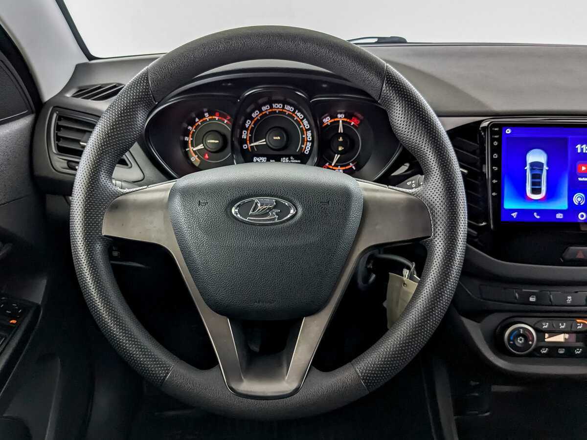 Lada (ВАЗ) Vesta с пробегом — 2017 год. Фото: #20