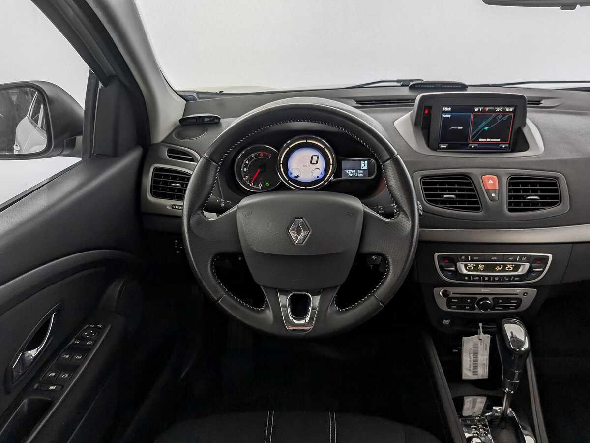 Renault Fluence с пробегом — 2013 год. Фото: #20