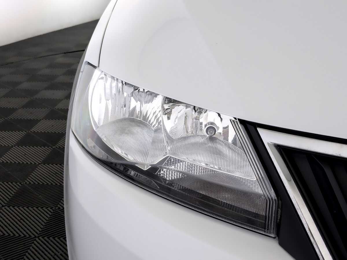 Skoda Rapid с пробегом — 2017 год. Фото: #16