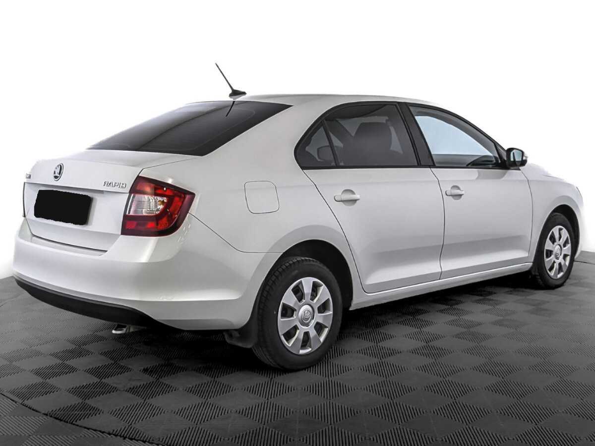 Skoda Rapid с пробегом — 2019 год. Фото: #4