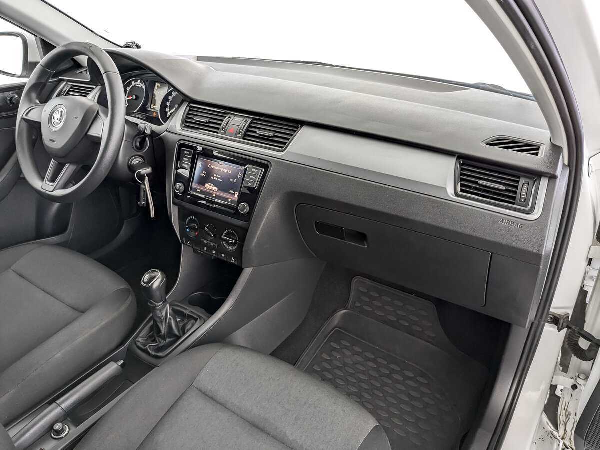 Skoda Rapid с пробегом — 2019 год. Фото: #10