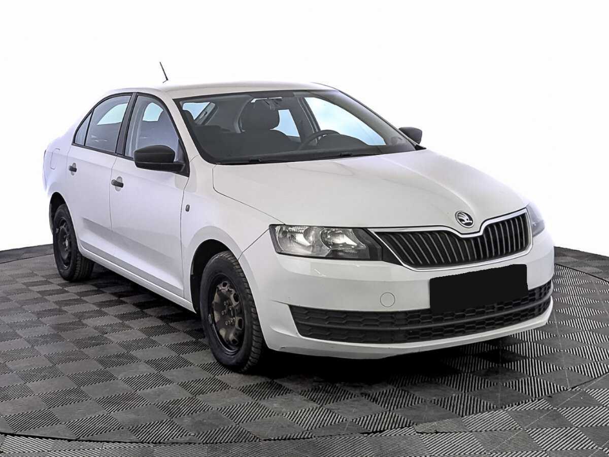 Skoda Rapid с пробегом — 2017 год. Фото: #2