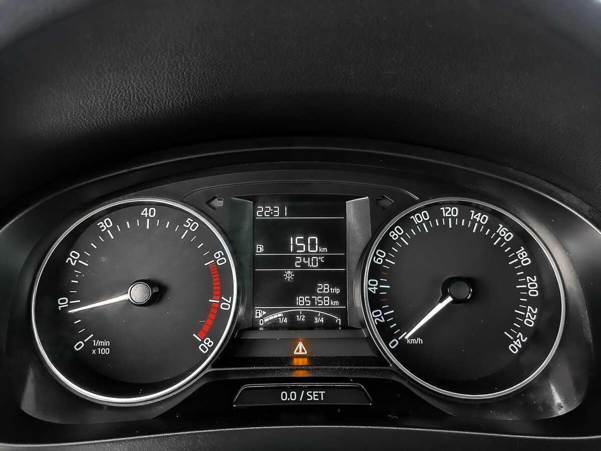 Skoda Rapid с пробегом — 2017 год. Фото: #15