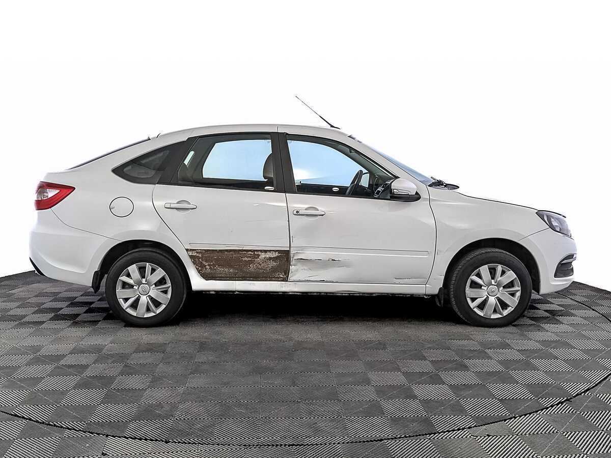 Lada (ВАЗ) Granta с пробегом — 2023 год. Фото: #3