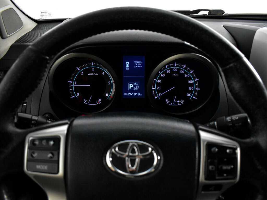 Toyota Land Cruiser Prado с пробегом — 2013 год. Фото: #17